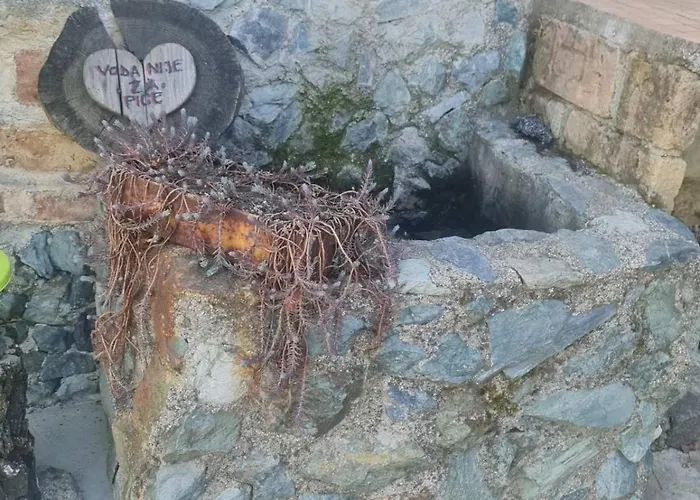 3 Hill Station Campsite